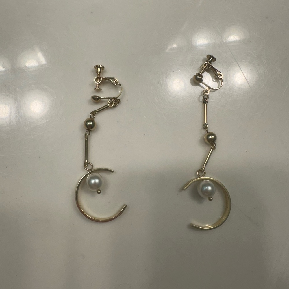 Elegant Gold Crescent Pearl Earrings